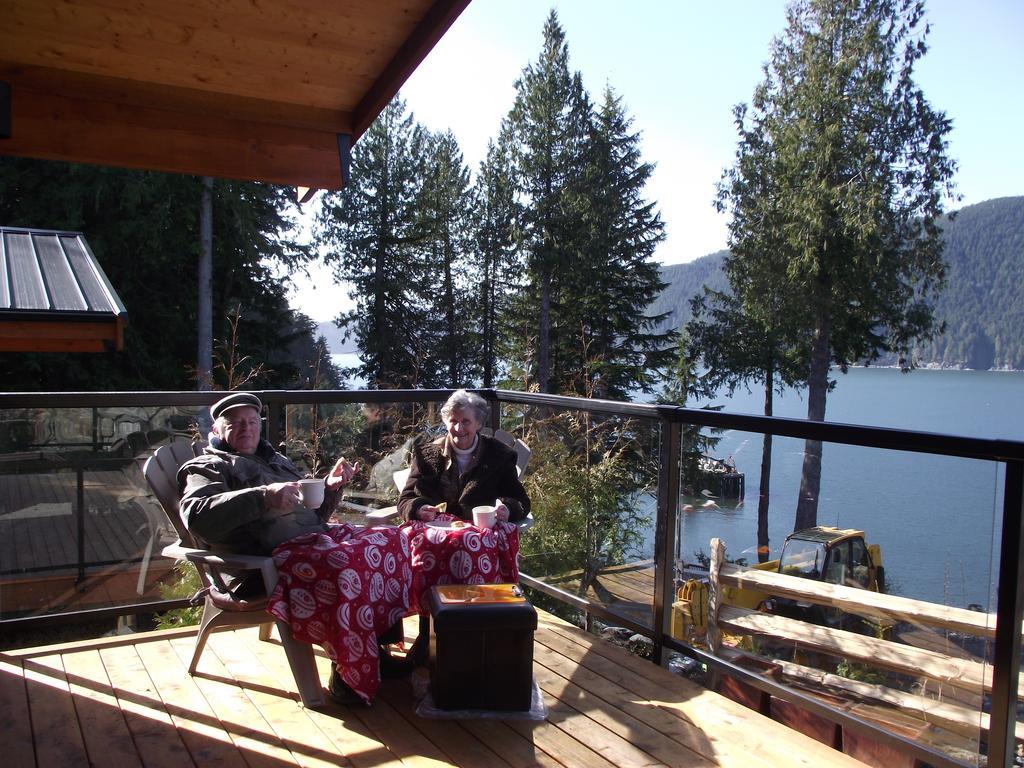 Wild Coast Chalets Port Renfrew Værelse billede