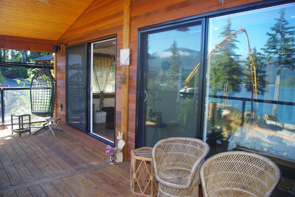 Wild Coast Chalets Port Renfrew Værelse billede
