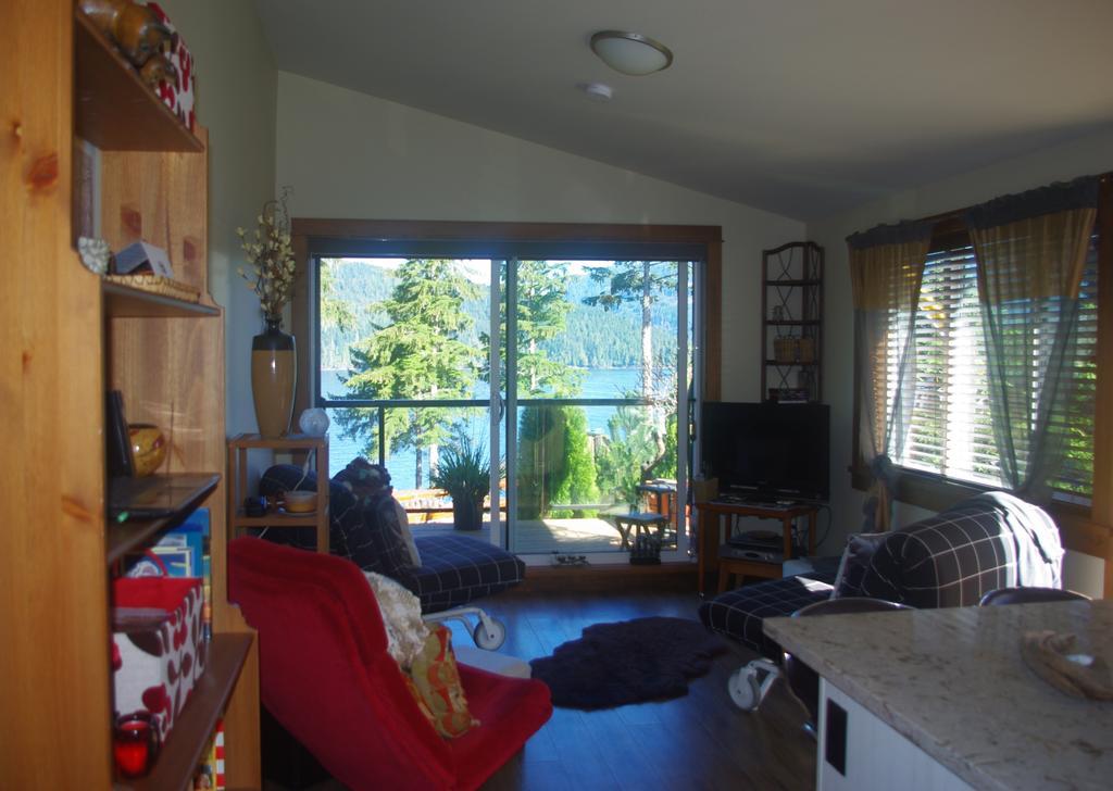 Wild Coast Chalets Port Renfrew Værelse billede